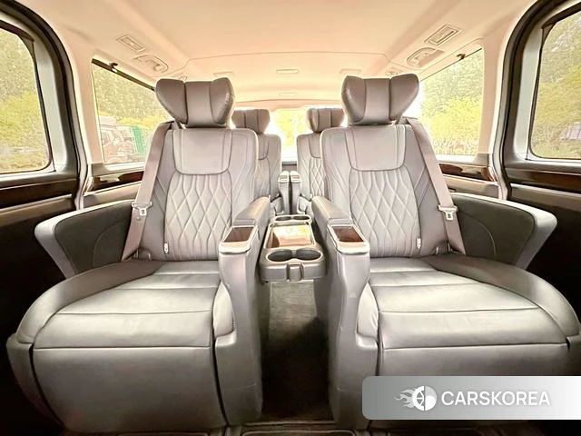Toyota Granvia (overseas) 2023 Черный из Китая
