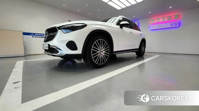 Mercedes-Benz GLC-Class X254 2023 Белый из Кореи