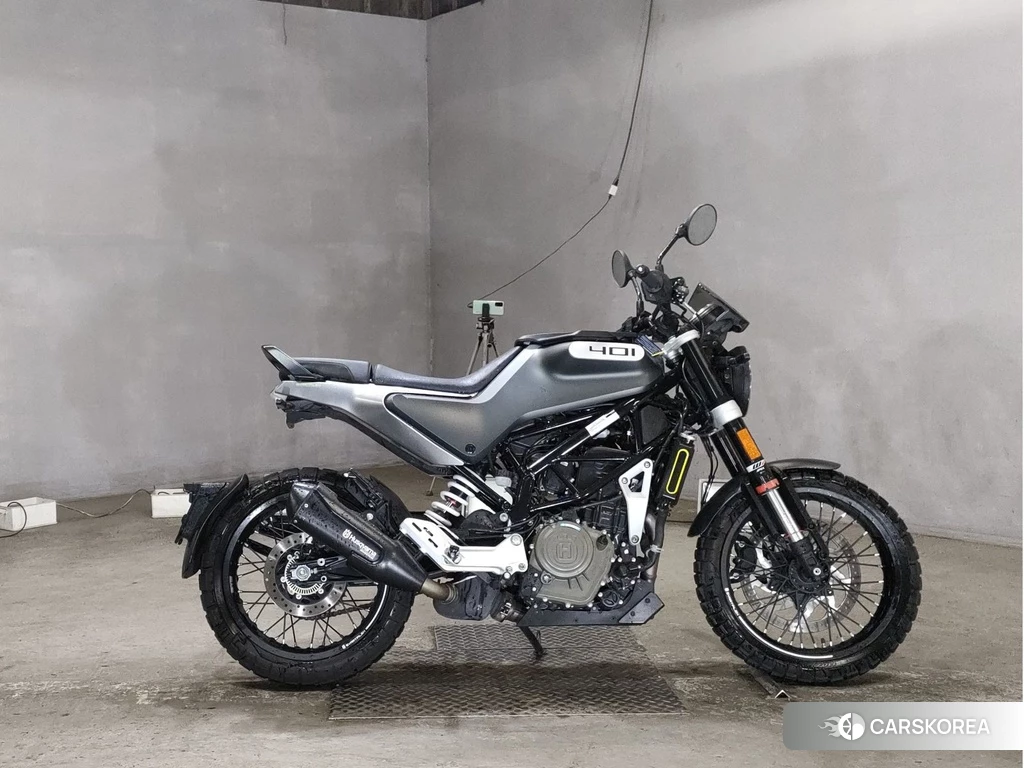 Проданный Husqvarna SVARTPILEN 401 2020 из Японии