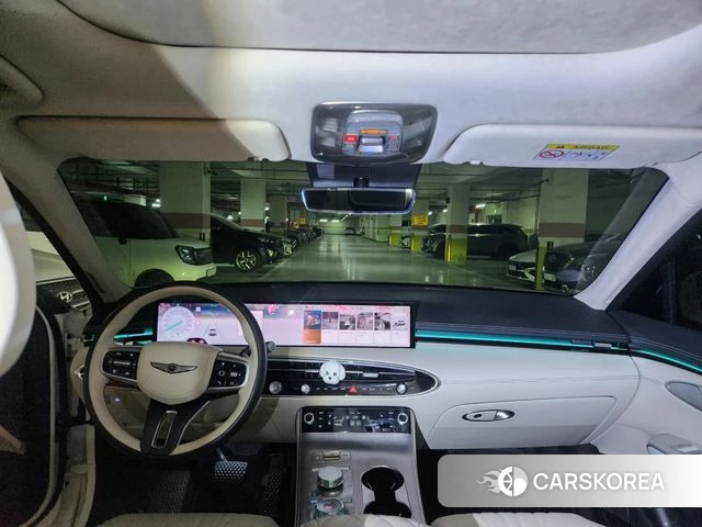 Genesis GV70 2024 Белый из Кореи