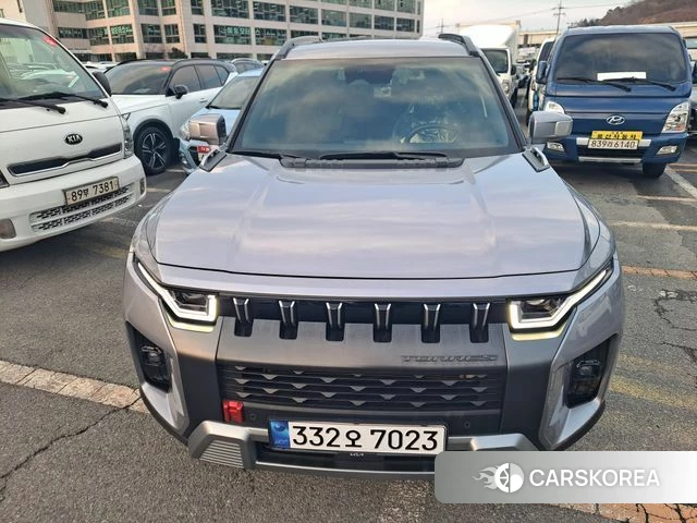 Ssangyong Torres 2022 Серебристо-серый из Кореи