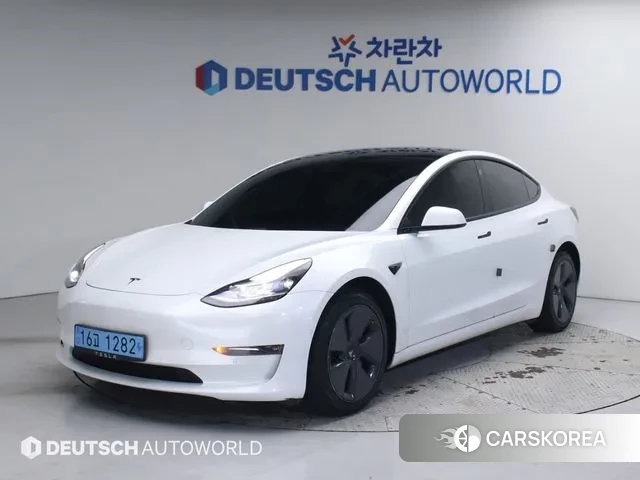 Tesla Model 3 2021 Белый из Кореи