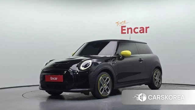 Mini Cooper Electric 2022 Черный из Кореи