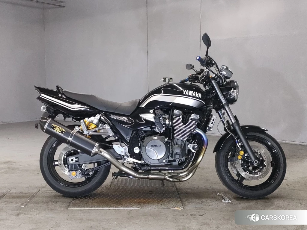 Проданный Yamaha XJR 1300 id 4161442 из Японии