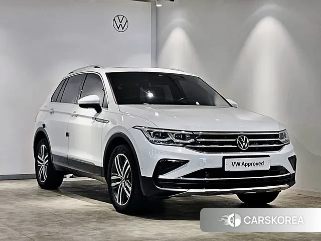 Volkswagen Tiguan second Generation 2023 Белый из Кореи