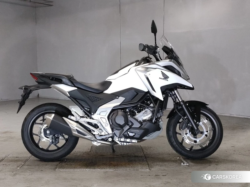Проданный Honda NC750X DCT 2022 из Японии