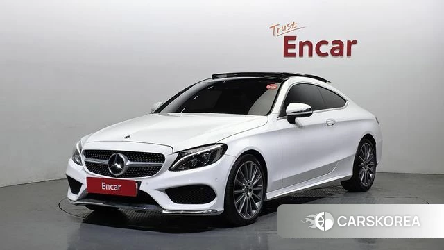Mercedes-Benz C-Class W205 2018 Белый из Кореи