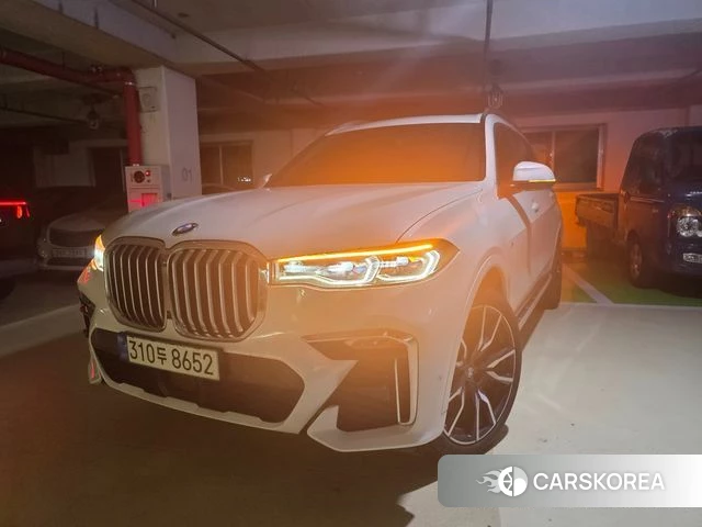 BMW X7 (G07) 2021 Белый из Кореи