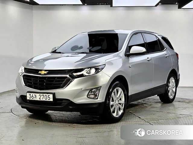 Chevrolet (GM Daewoo) Equinox 2018 Серебряный из Кореи