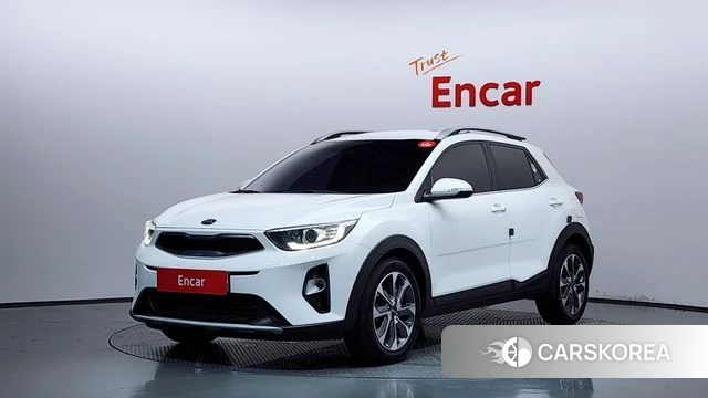 Kia Stonic 2019 Белый из Кореи