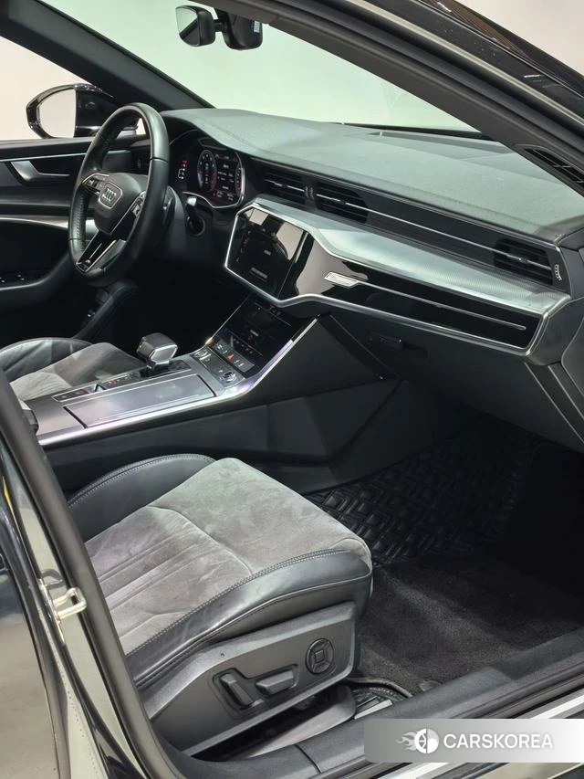 Audi A6L 2019 Черный из Китая