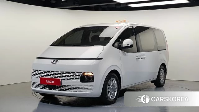 Hyundai Staria 2022 Белый из Кореи