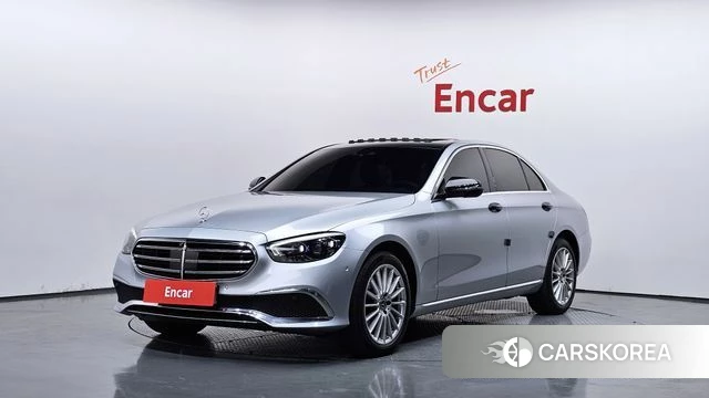 Mercedes-Benz E-Class W213 2021 Светло-серебряный цвет из Кореи