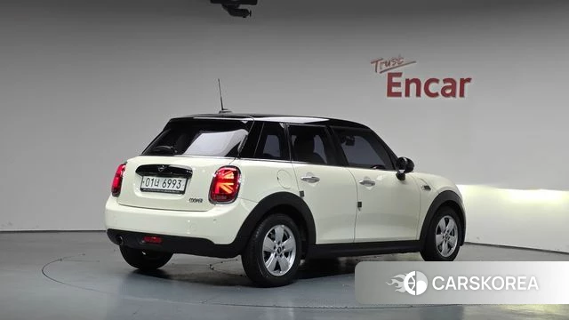 Mini Cooper 2019 Жемчужный цвет из Кореи