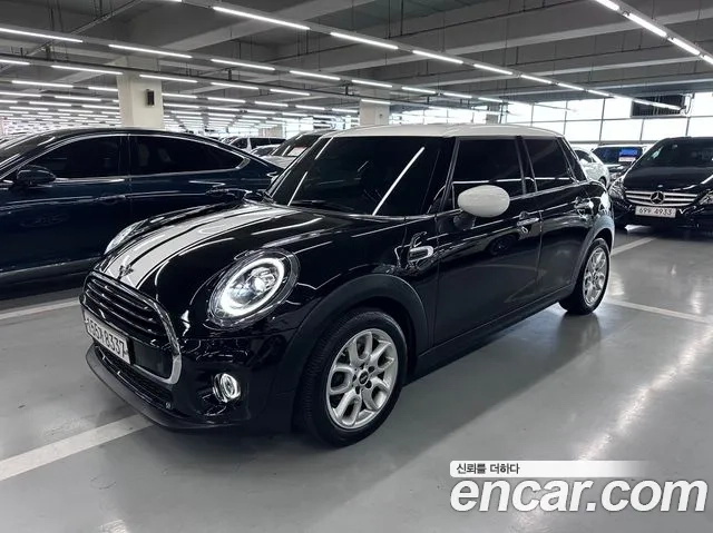 Mini Cooper 2020 Черный из Кореи