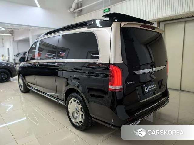 Mercedes-Benz V-class 2024 Черный из Китая