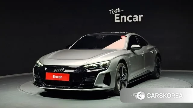Audi e-Tron GT 2021 Серебристо-серый из Кореи