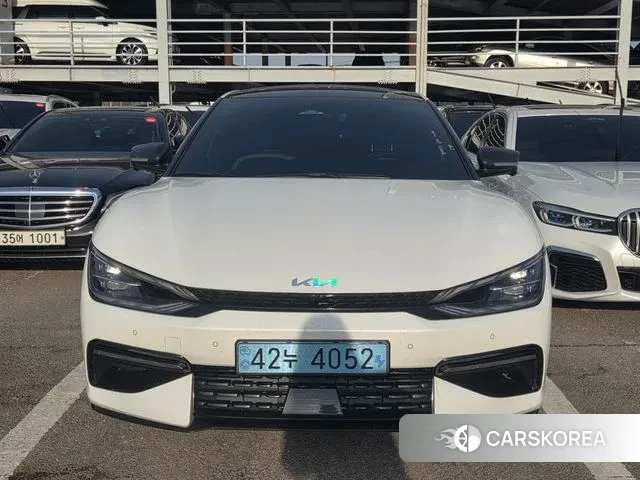 Kia EV6 2023 Белый из Кореи