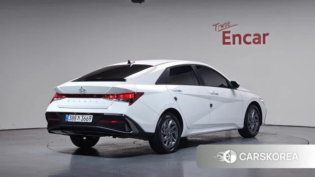 Hyundai The New Avante (CN7) 2025 Белый из Кореи