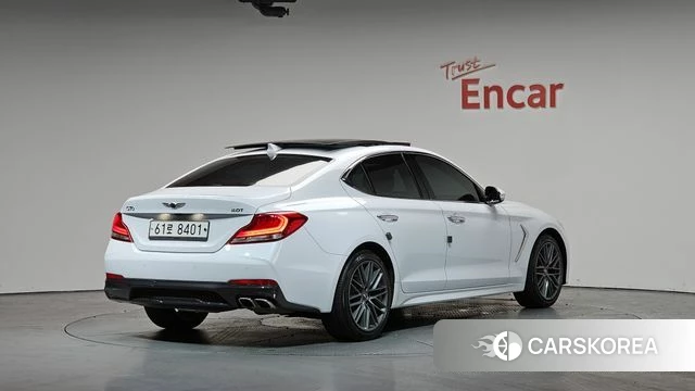 Genesis G70 2018 Белый из Кореи