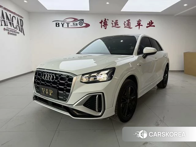 Audi Q2L 2023 Белый из Китая