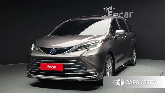Toyota Sienna 4th Generation 2023 Серый из Кореи
