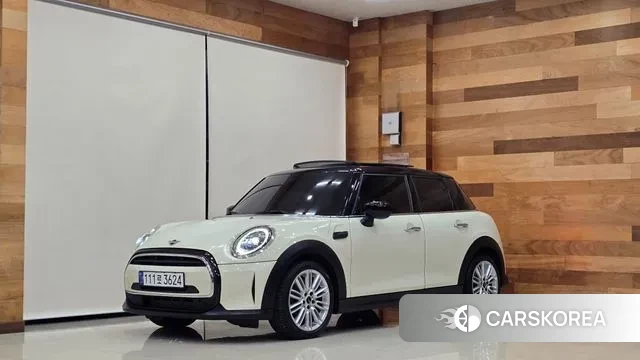 Mini Cooper 2021 Белый из Кореи