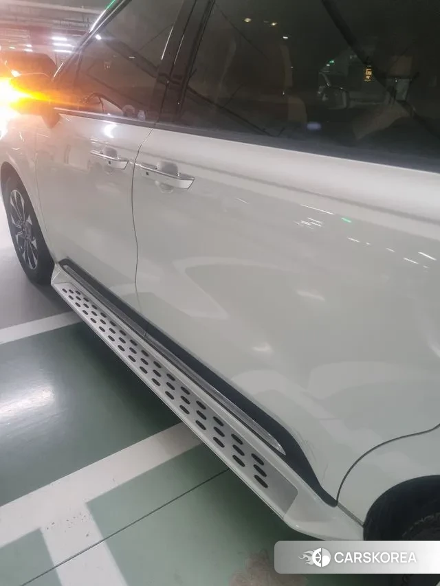 Kia Carnival 4th generation 2023 Белый из Кореи