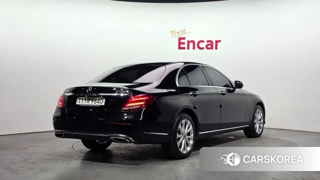 Mercedes-Benz E-Class W213 2020 Черный из Кореи