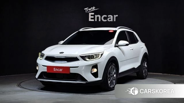 Kia Stonic 2020 Белый из Кореи