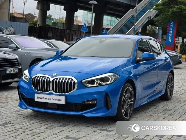 BMW 1 Series (F40) 2024 Синий из Кореи