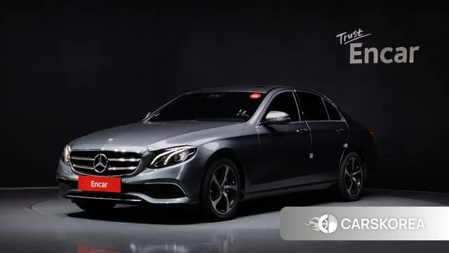 Mercedes-Benz E-Class W213 2020 Серый из Кореи