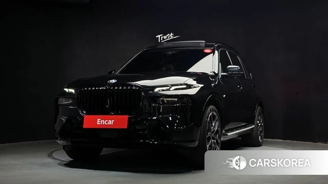 BMW X7 (G07) 2025 Черный из Кореи