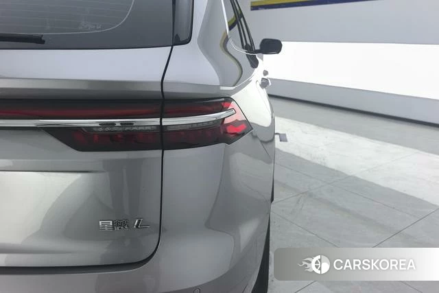 Geely Automobile Xingyue L 2022 Темно-серый из Китая