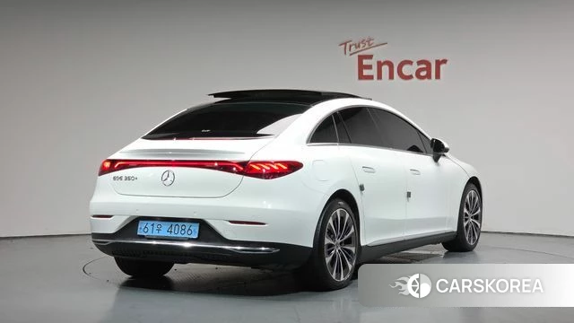 Mercedes-Benz EQE V295 2023 Белый из Кореи