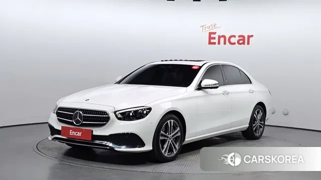 Mercedes-Benz E-Class W213 2022 Белый из Кореи