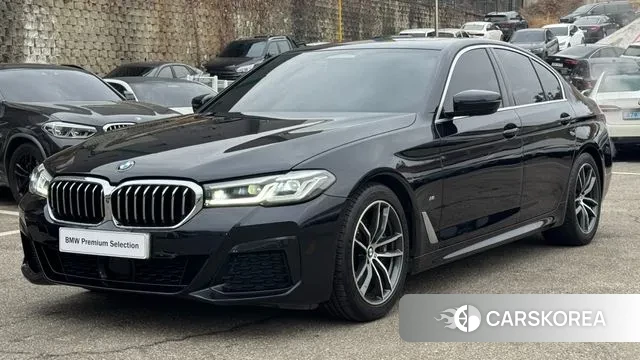 BMW 5 Series (G30) 2021 Черный из Кореи