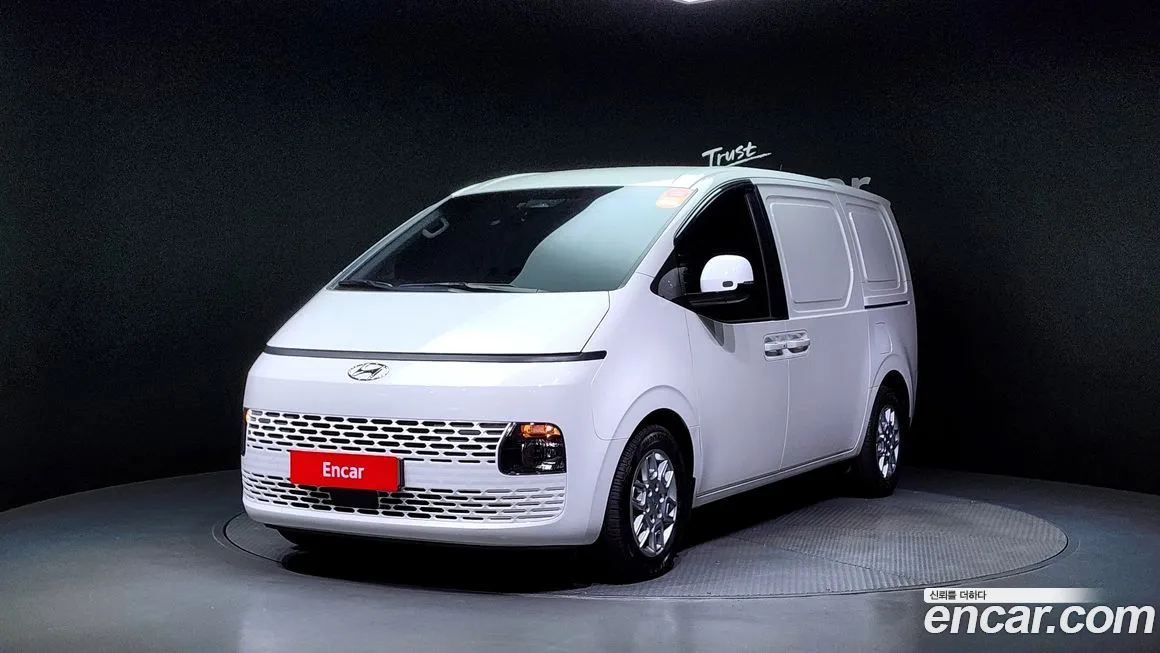 Hyundai Staria 2022 Белый из Кореи