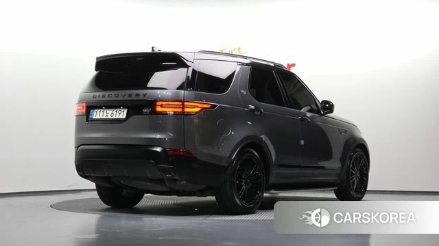 Land Rover Discovery 5 2018 Серый из Кореи
