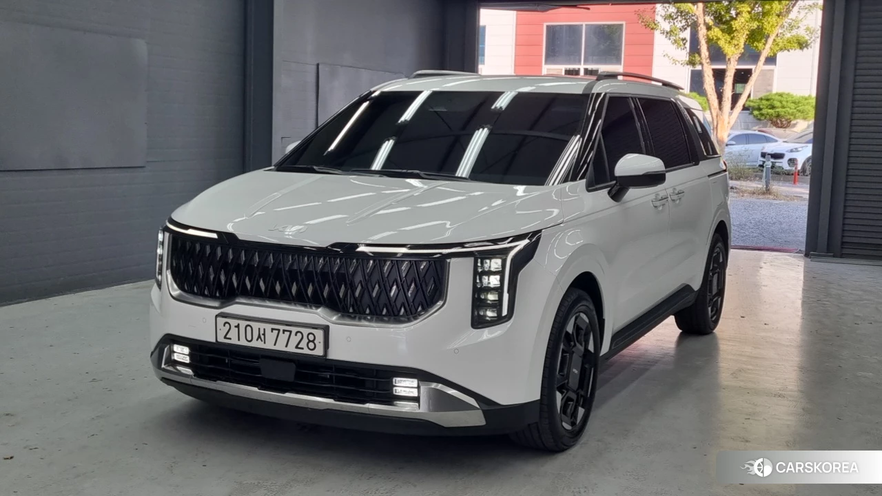 Kia The New Carnival 4th Generation 2025 Белый из Кореи