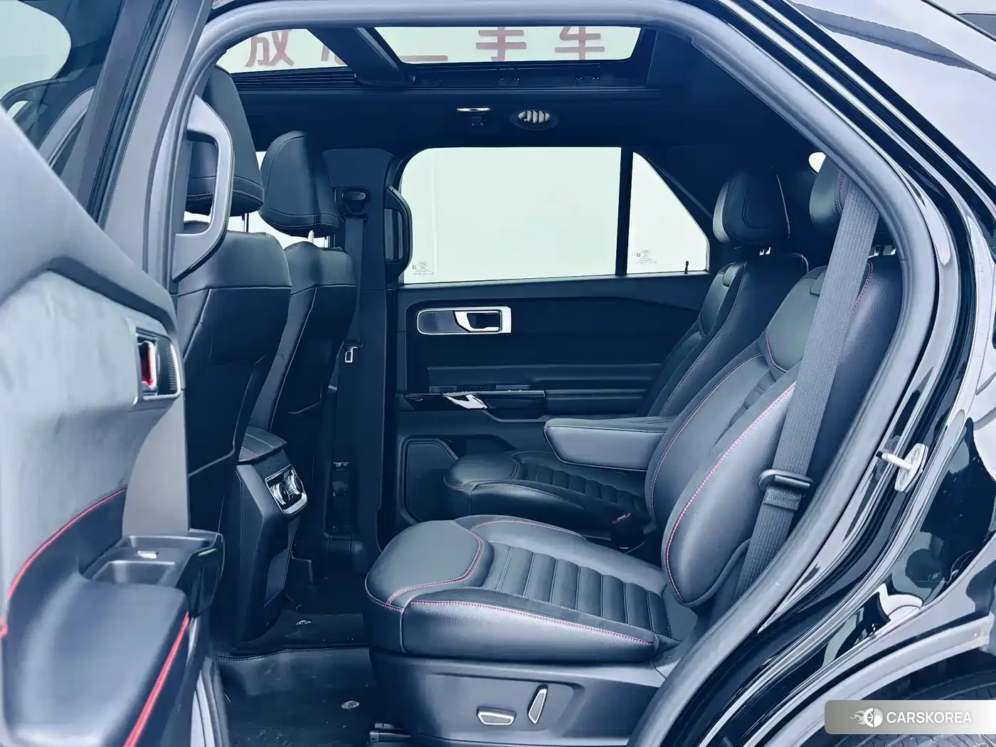 Ford Explorer 2023 Черный из Китая