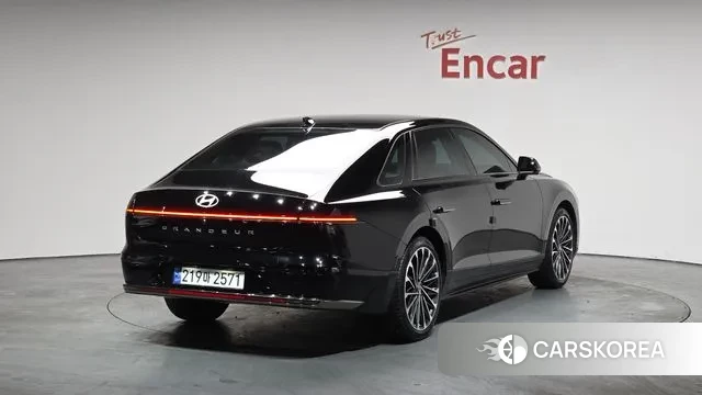 Hyundai Grandeur (GN7) 2024 Черный из Кореи