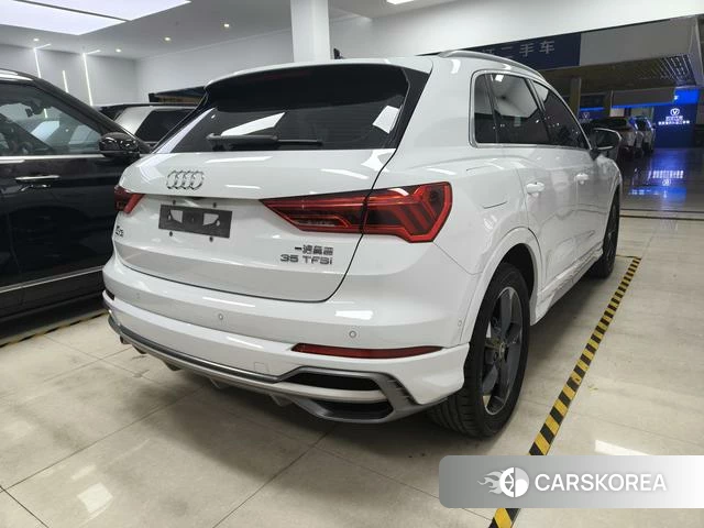 Audi Q3 2023 Белый из Китая