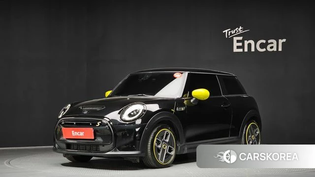 Mini Cooper Electric 2023 Черный из Кореи