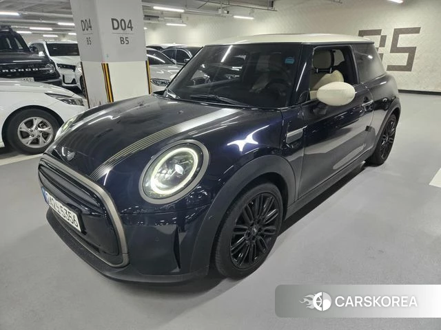 Mini Cooper 2023 Черный из Кореи