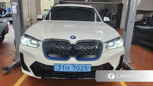 BMW iX3 2024 Белый из Кореи