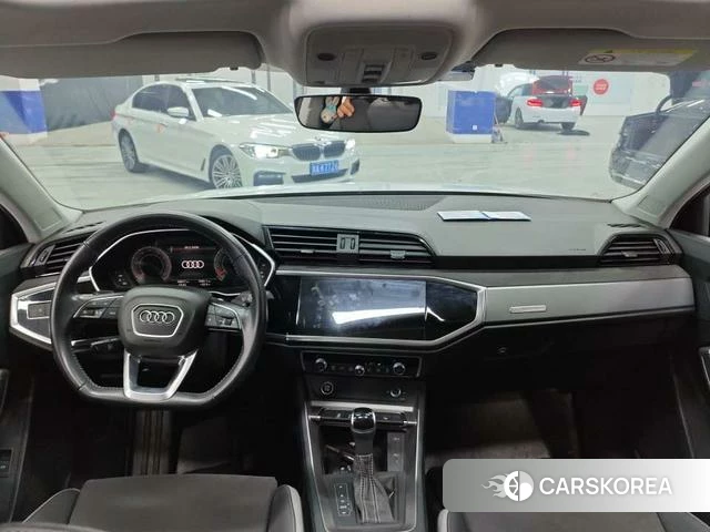 Audi Q3 2022 Белый из Китая