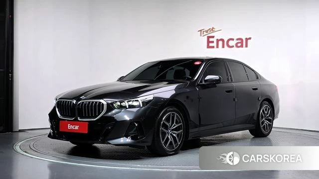 BMW 5 Series (G60) 2026 Серый из Кореи