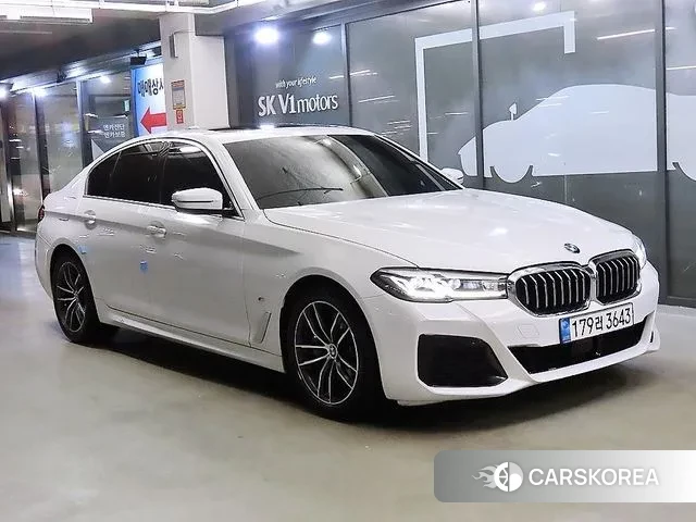 BMW 5 Series (G30) 2022 Белый из Кореи