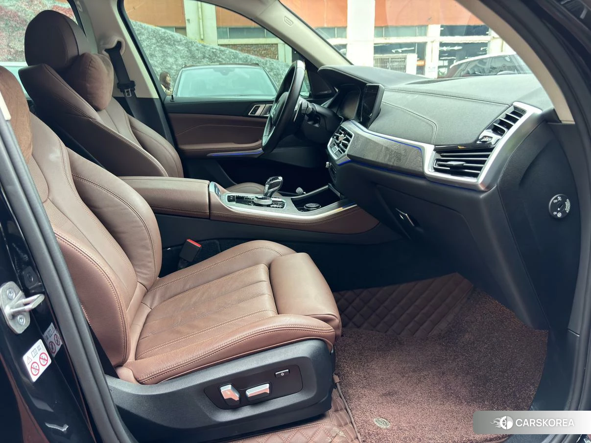 BMW X5 (imported) 2020 Черный из Китая